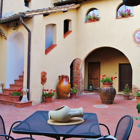 Il Colombaio, Siena -Appartamenti E Camere- Isola d'Arbia Экстерьер фото
