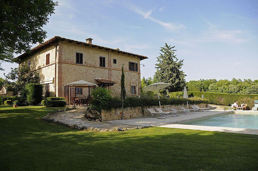 Il Colombaio, Siena -Appartamenti E Camere- Isola d'Arbia Экстерьер фото