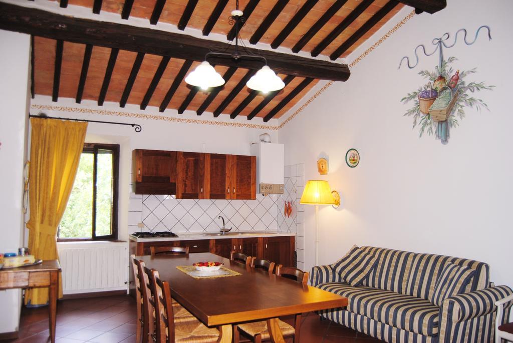 Il Colombaio, Siena -Appartamenti E Camere- Isola d'Arbia Экстерьер фото
