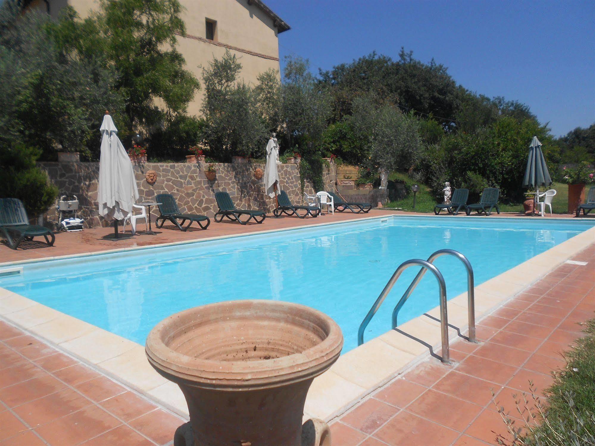 Il Colombaio, Siena -Appartamenti E Camere- Isola d'Arbia Экстерьер фото